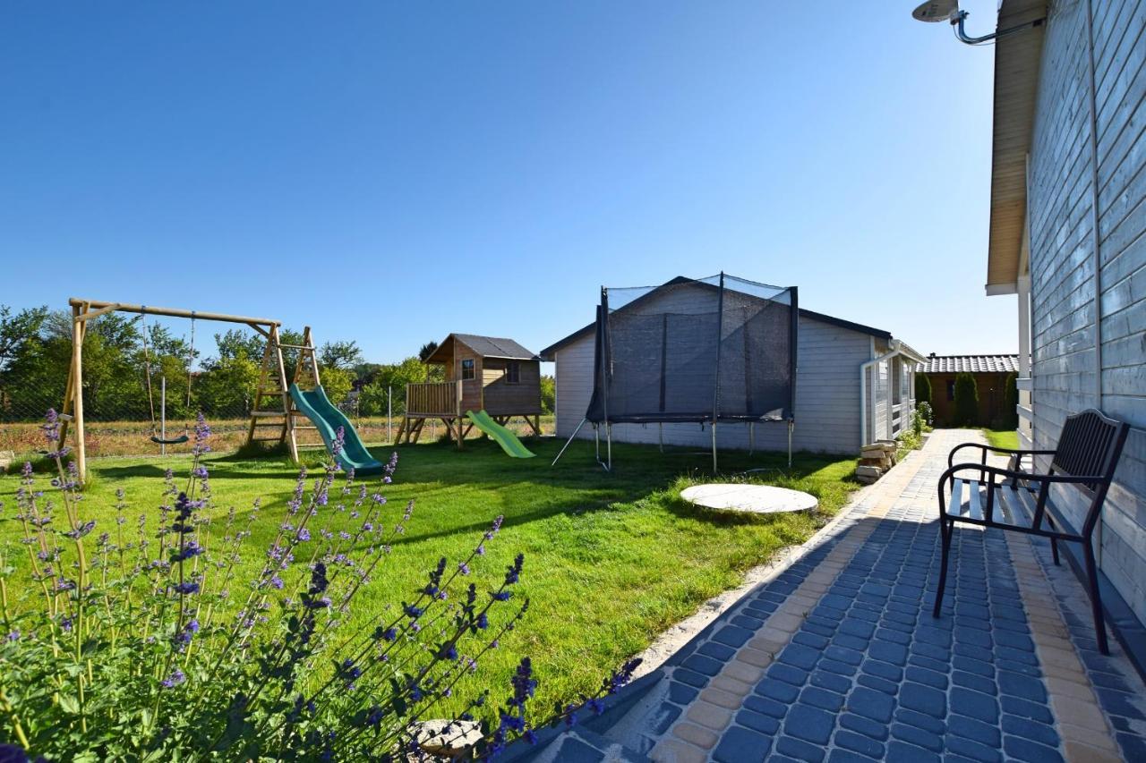 Pogodne Domki Ujście-Darłowskie Exterior foto